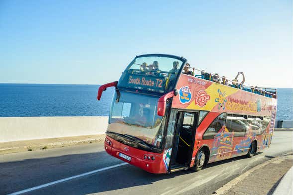 Bus touristique de Malte